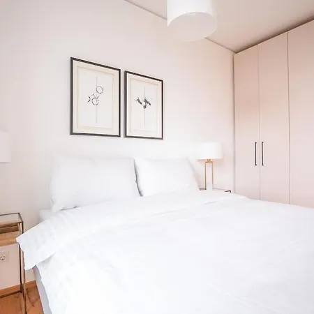 Executive Suite W/ Rooftop Pool Vienna Exterior photo