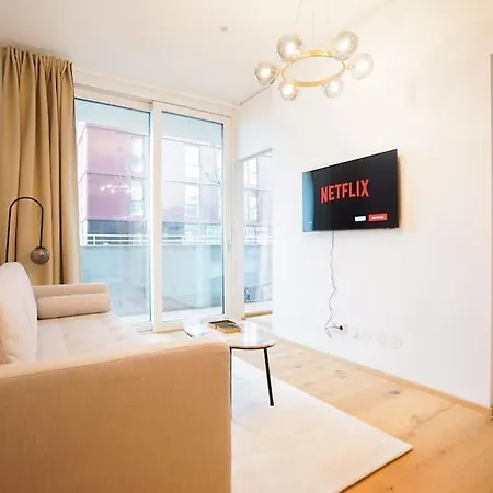 Executive Suite W/ Rooftop Pool Vienna Exterior photo